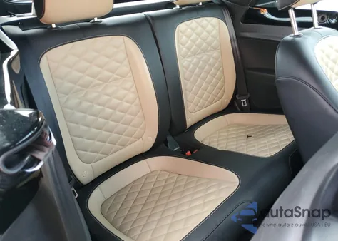 2019 Volkswagen Beetle S из США, поврежденный, VIN 3VW5DAAT7KM511551